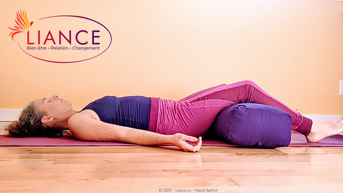Posture de yoga | Posture du Cadavre | Yoga thérapeutique - Liance