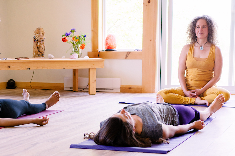 Relaxation, Yoga Nidra | Cours de Yoga Pranala - Sutton, Québec, Canada, France, Belgique | Liance